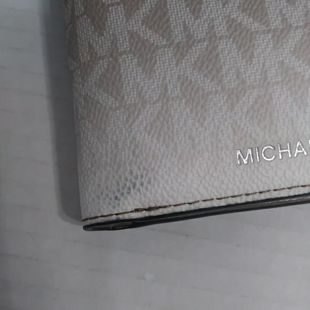 Michael Kors Men's Cooper Ombre Signature Logo Billfold Wallet *NWT*